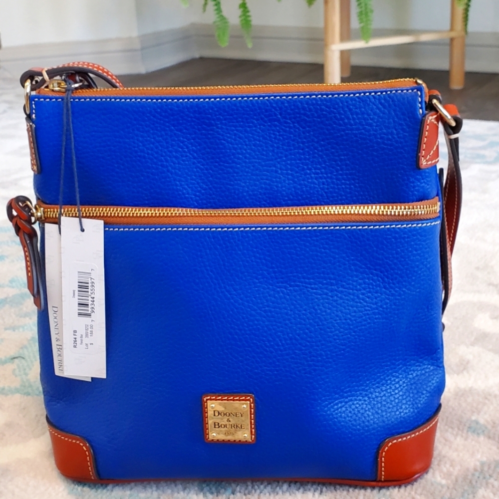 Dooney&Bourke crossbody bag